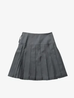 Skirts><noscript><img width=