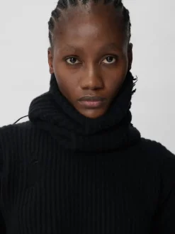 Knitwear><noscript><img width=