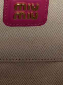 Bags><noscript><img width=