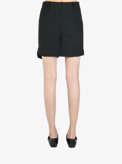 Skirts><noscript><img width=