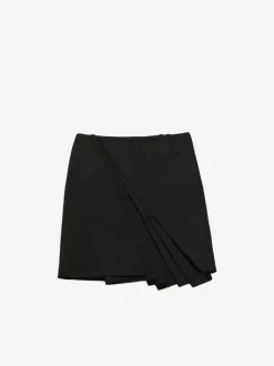 Skirts><noscript><img width=