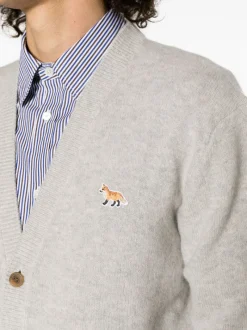 Knitwear><noscript><img width=