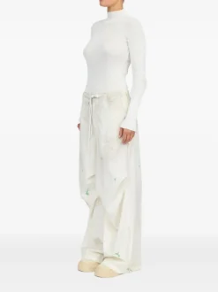 Pants><noscript><img width=