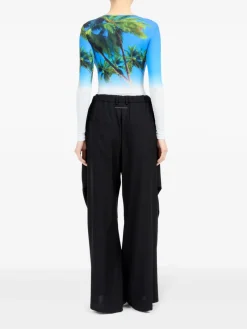 Pants><noscript><img width=