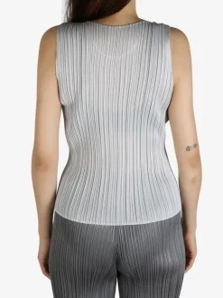 Shirts><noscript><img width=