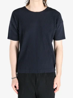 T-shirts>HOMME PLISSE ISSEY MIYAKE Basics T-Shirt