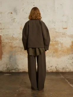 Pants><noscript><img width=