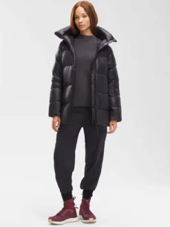 Jackets & Coats><noscript><img width=
