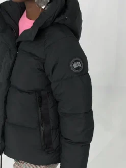 Jackets & Coats><noscript><img width=