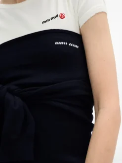 Tops><noscript><img width=