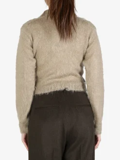 Knitwear><noscript><img width=