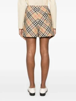 Shorts><noscript><img width=