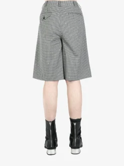 Shorts><noscript><img width=
