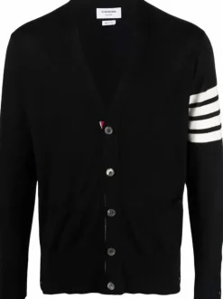 Knitwear><noscript><img width=