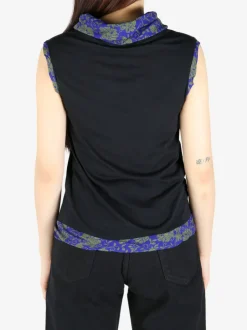 Tops><noscript><img width=