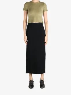 Skirts><noscript><img width=