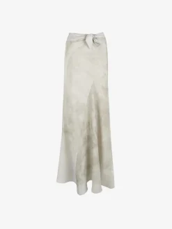 Skirts><noscript><img width=