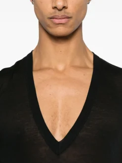 T-shirts><noscript><img width=