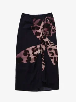 Skirts><noscript><img width=