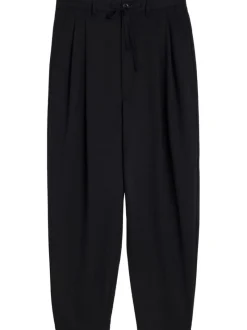 Pants><noscript><img width=