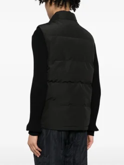 Jackets & Coats><noscript><img width=