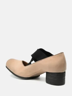 Heels><noscript><img width=