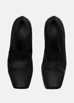Heels><noscript><img width=