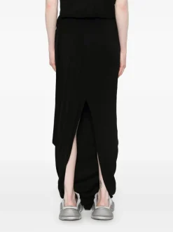 Skirts><noscript><img width=