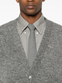 Knitwear><noscript><img width=