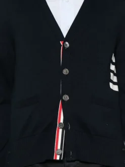 Knitwear><noscript><img width=