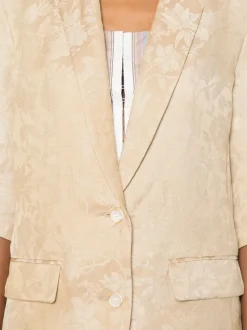 Jackets & Coats><noscript><img width=