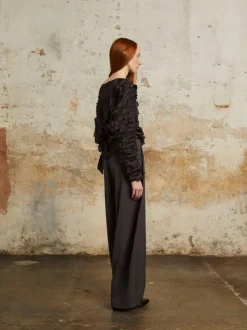 Pants><noscript><img width=