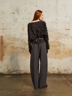 Pants><noscript><img width=