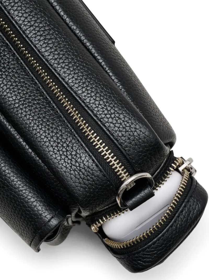 Bags>MARC JACOBS Leather Cargo Shoulder Bag