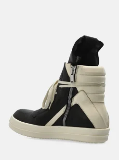 Sneakers><noscript><img width=