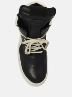 Sneakers><noscript><img width=