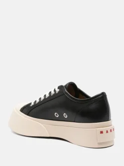 Sneakers><noscript><img width=