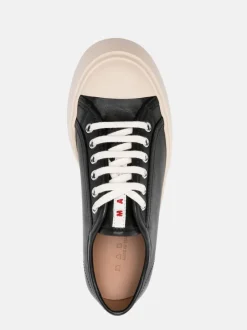 Sneakers><noscript><img width=