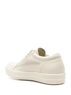 Sneakers><noscript><img data-lazyloaded=