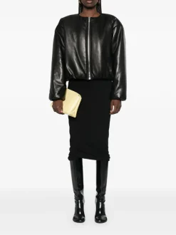 Skirts><noscript><img width=