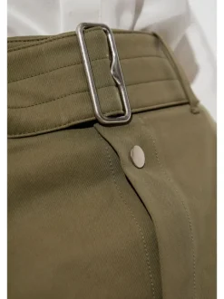 Skirts><noscript><img width=