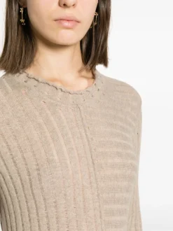 Knitwear><noscript><img width=