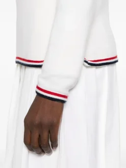 Tops><noscript><img width=