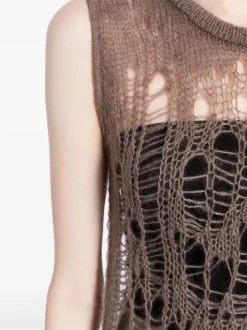 Tops><noscript><img width=