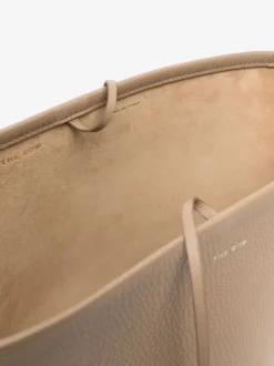 Bags><noscript><img width=