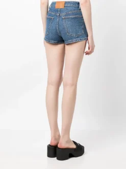 Skirts | Shorts><noscript><img width=