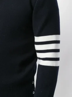 Knitwear><noscript><img width=
