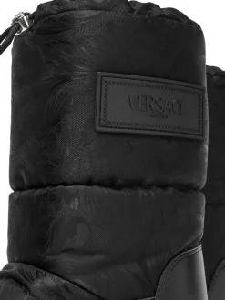 Boots><noscript><img width=