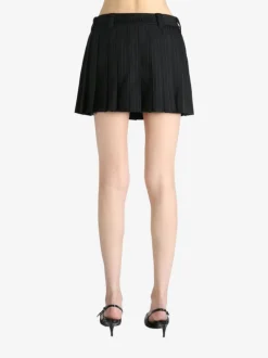 Skirts><noscript><img width=