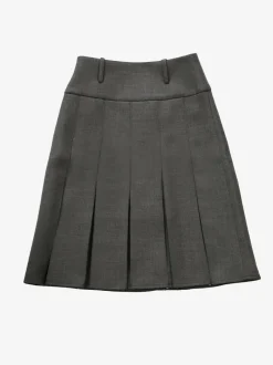 Skirts><noscript><img width=